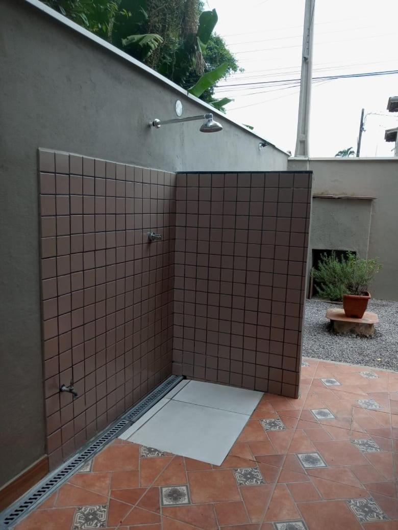 Casa Estilo Minimalista Em Ubatuba Villa Bagian luar foto